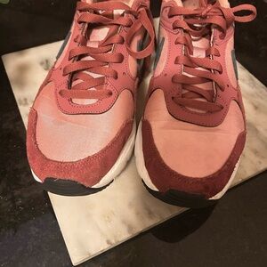 Women's Pink Nike Shoes